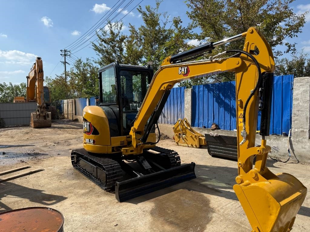 CAT 303.5E  - Mini bager: slika CAT 303.5E  - Mini bager CAT 303.5E  - Mini bager: slika CAT 303.5E  - Mini bager