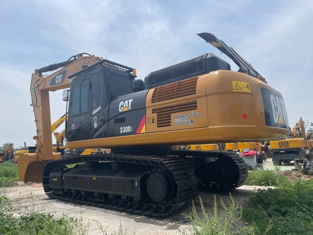 CAT 330D2 - Bager gusjeničar: slika CAT 330D2 - Bager gusjeničar CAT 330D2 - Bager gusjeničar: slika CAT 330D2 - Bager gusjeničar