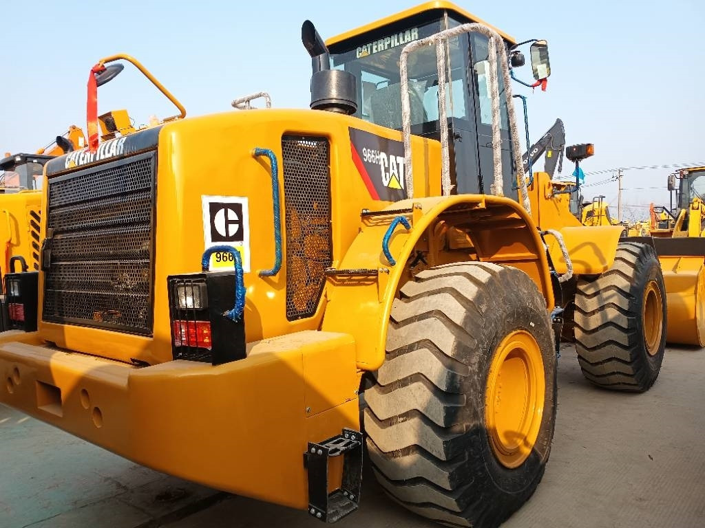 CAT 966 H - Utovarivač na kotačima: slika CAT 966 H - Utovarivač na kotačima CAT 966 H - Utovarivač na kotačima: slika CAT 966 H - Utovarivač na kotačima