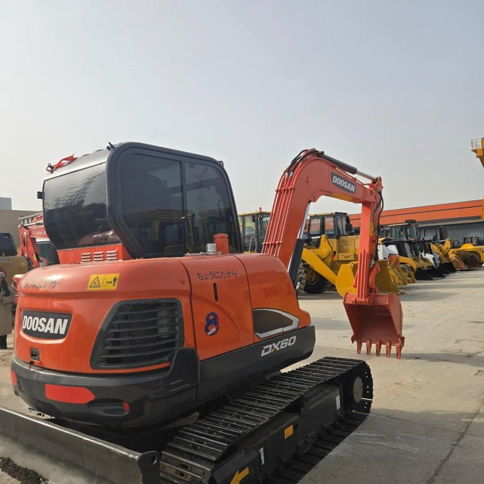 Doosan DX 60-9 C - Mini bager: slika Doosan DX 60-9 C - Mini bager Doosan DX 60-9 C - Mini bager: slika Doosan DX 60-9 C - Mini bager