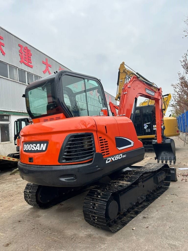 Doosan DX 60 - Mini bager: slika Doosan DX 60 - Mini bager Doosan DX 60 - Mini bager: slika Doosan DX 60 - Mini bager