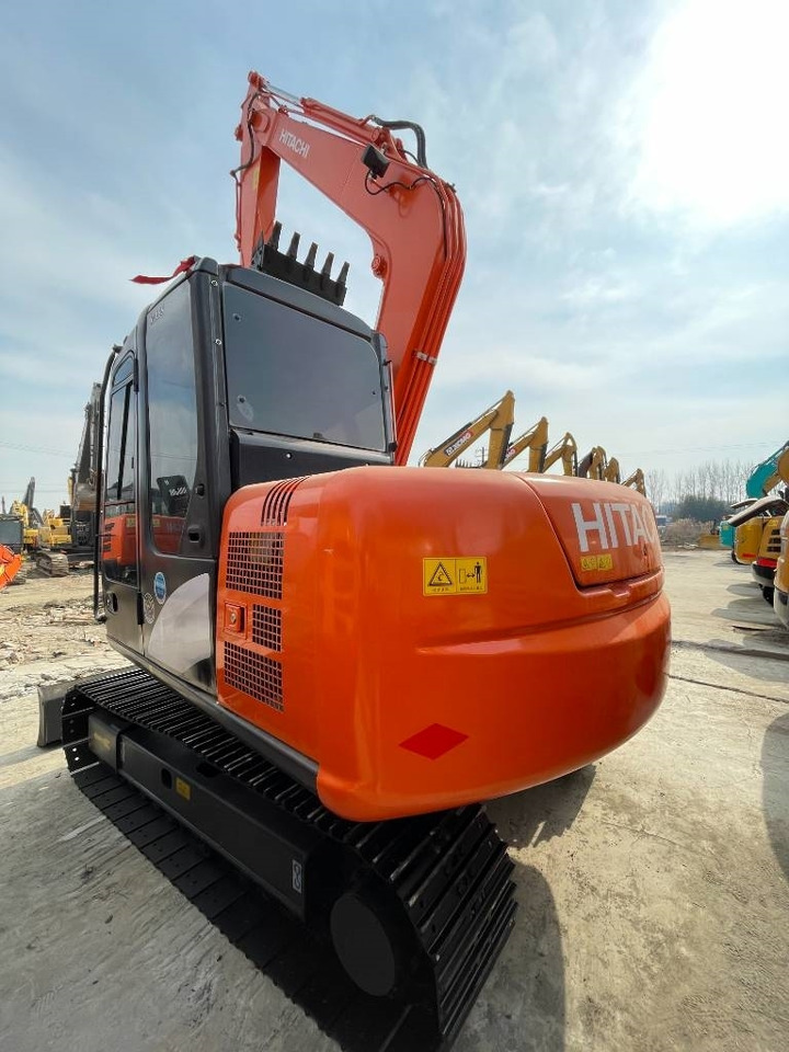 Hitachi ZX 70 - Mini bager: slika Hitachi ZX 70 - Mini bager Hitachi ZX 70 - Mini bager: slika Hitachi ZX 70 - Mini bager