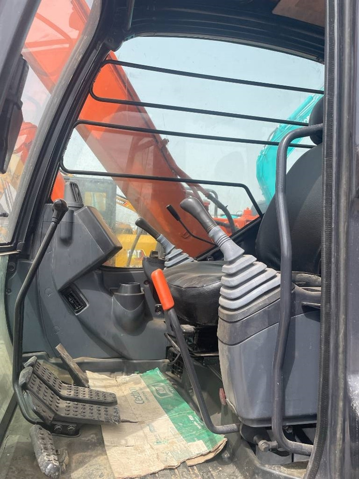 Hitachi ZX 70 - Mini bager: slika Hitachi ZX 70 - Mini bager Hitachi ZX 70 - Mini bager: slika Hitachi ZX 70 - Mini bager