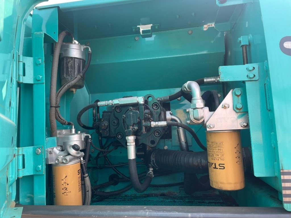 Kobelco SK 200 - Bager gusjeničar: slika Kobelco SK 200 - Bager gusjeničar Kobelco SK 200 - Bager gusjeničar: slika Kobelco SK 200 - Bager gusjeničar