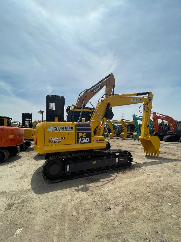 Komatsu PC 130 - Bager gusjeničar: slika Komatsu PC 130 - Bager gusjeničar Komatsu PC 130 - Bager gusjeničar: slika Komatsu PC 130 - Bager gusjeničar
