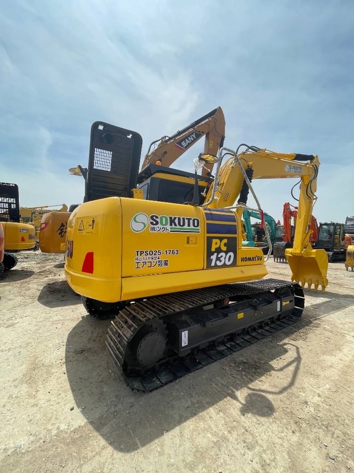 Komatsu PC 130 - Bager gusjeničar: slika Komatsu PC 130 - Bager gusjeničar Komatsu PC 130 - Bager gusjeničar: slika Komatsu PC 130 - Bager gusjeničar