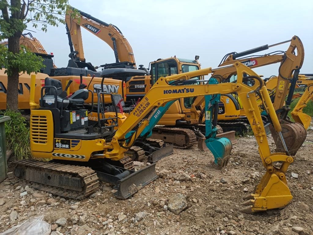 Komatsu PC 18 - Bager gusjeničar: slika Komatsu PC 18 - Bager gusjeničar Komatsu PC 18 - Bager gusjeničar: slika Komatsu PC 18 - Bager gusjeničar