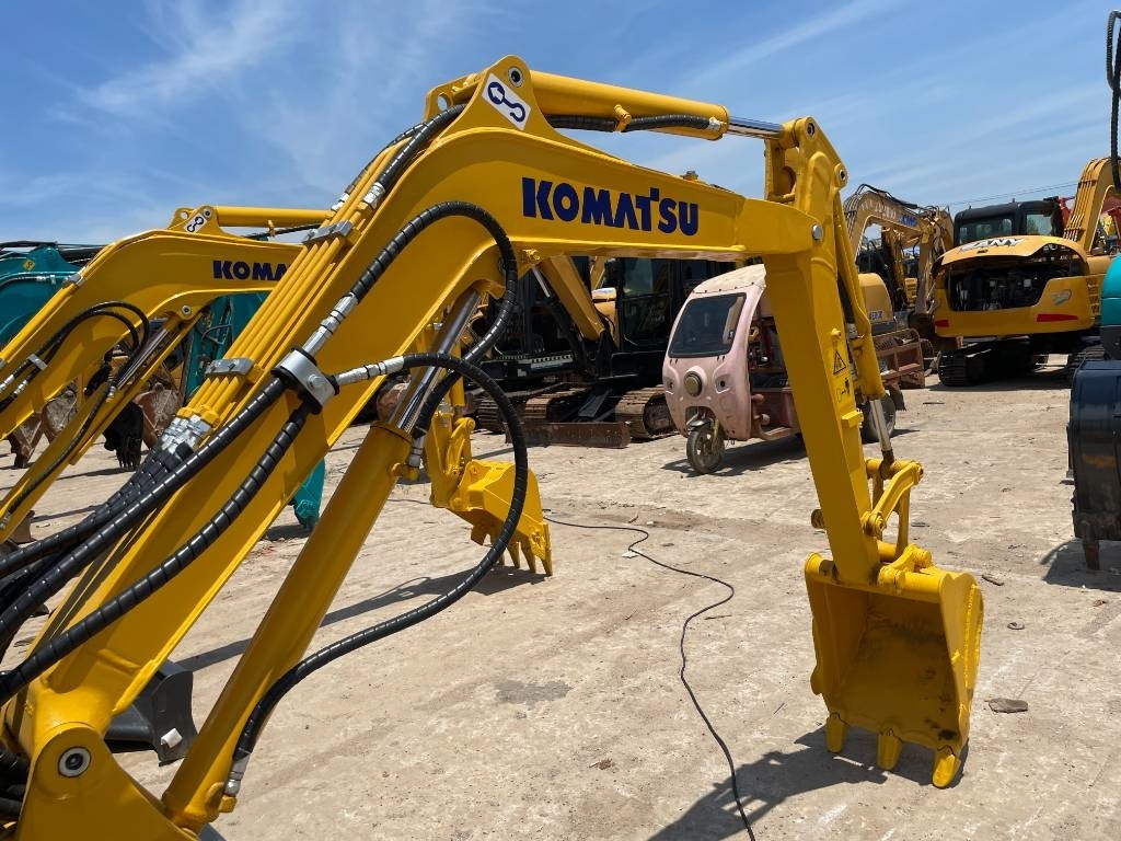 Komatsu PC 20 MR - Mini bager: slika Komatsu PC 20 MR - Mini bager Komatsu PC 20 MR - Mini bager: slika Komatsu PC 20 MR - Mini bager