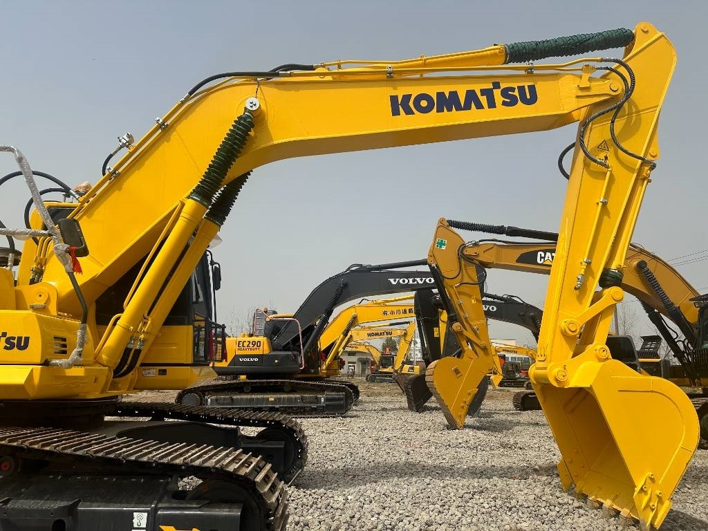 Komatsu PC 240  - Bager gusjeničar: slika Komatsu PC 240  - Bager gusjeničar Komatsu PC 240  - Bager gusjeničar: slika Komatsu PC 240  - Bager gusjeničar