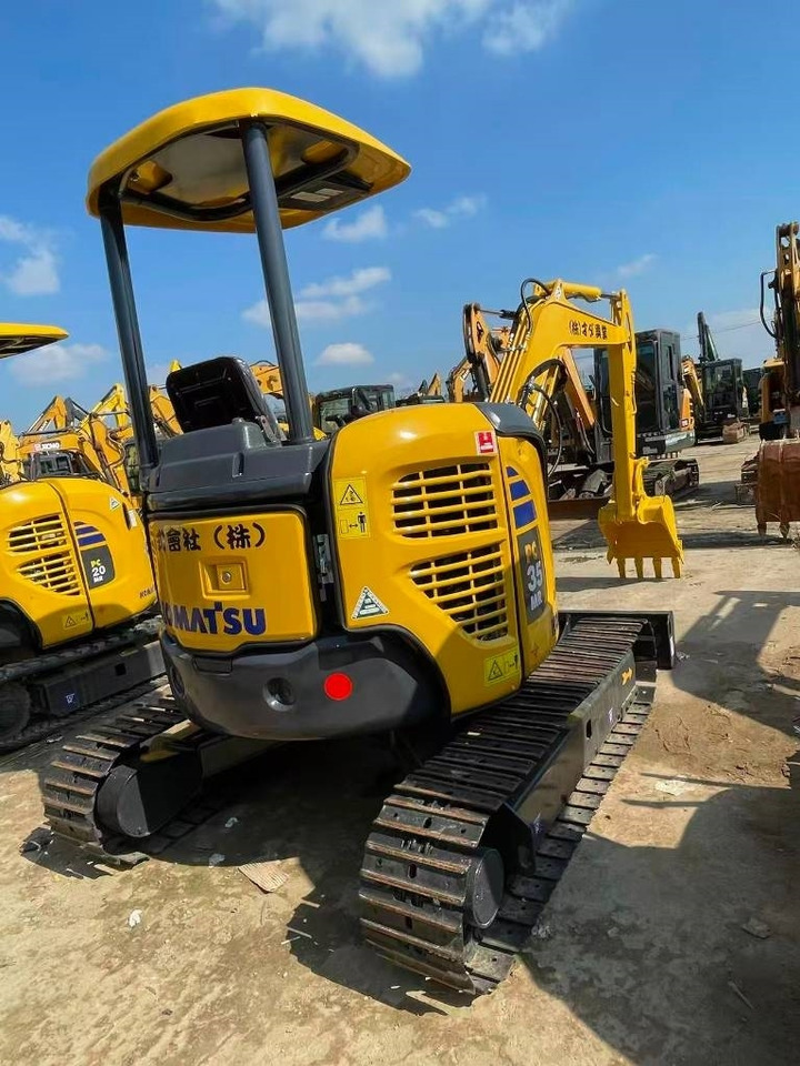Komatsu PC 35 - Mini bager: slika Komatsu PC 35 - Mini bager Komatsu PC 35 - Mini bager: slika Komatsu PC 35 - Mini bager