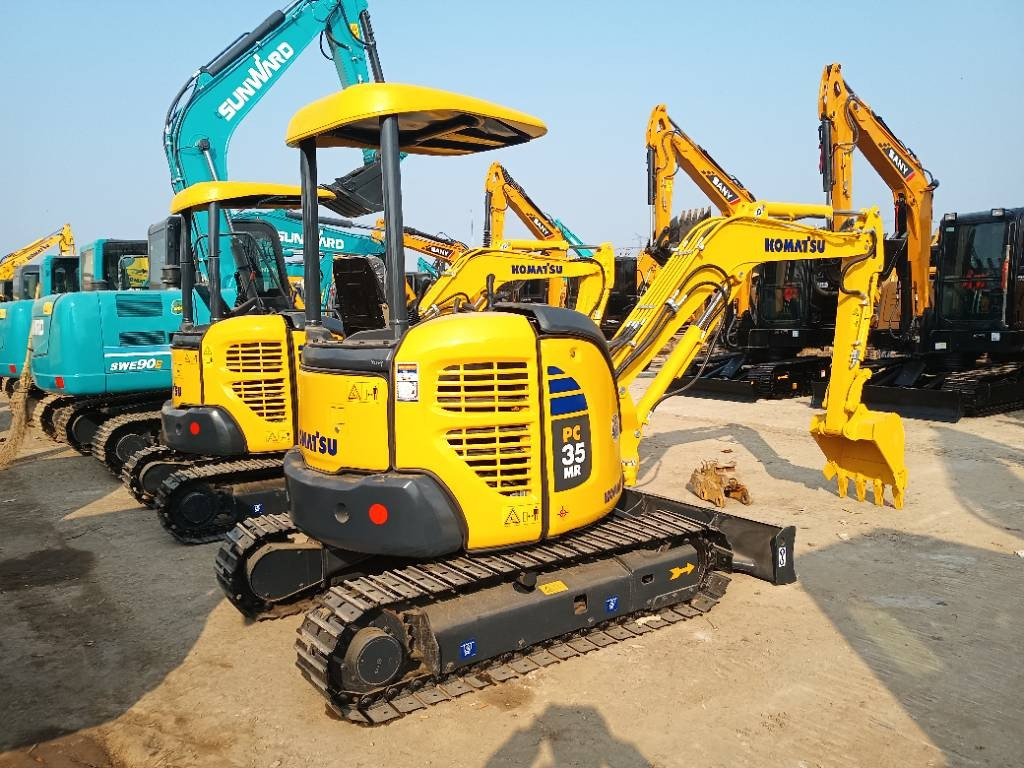 Komatsu PC 35 - Mini bager: slika Komatsu PC 35 - Mini bager Komatsu PC 35 - Mini bager: slika Komatsu PC 35 - Mini bager