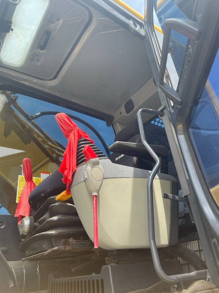 Komatsu PC 350 - Bager gusjeničar: slika Komatsu PC 350 - Bager gusjeničar Komatsu PC 350 - Bager gusjeničar: slika Komatsu PC 350 - Bager gusjeničar