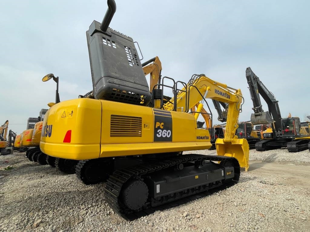 Komatsu PC 360 - Bager gusjeničar: slika Komatsu PC 360 - Bager gusjeničar Komatsu PC 360 - Bager gusjeničar: slika Komatsu PC 360 - Bager gusjeničar