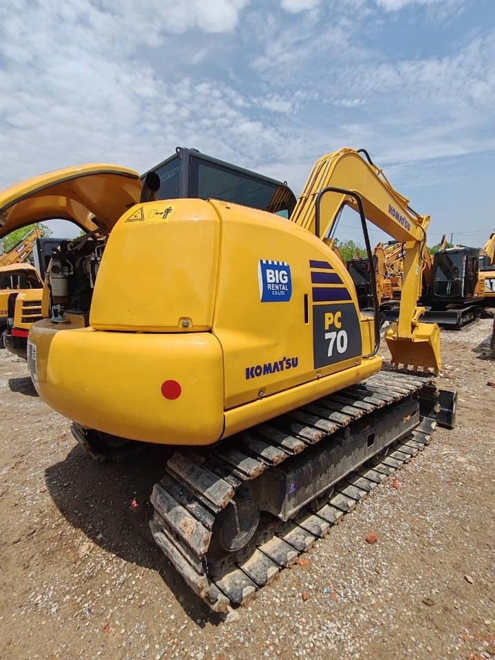 Komatsu PC 70 - Bager gusjeničar: slika Komatsu PC 70 - Bager gusjeničar Komatsu PC 70 - Bager gusjeničar: slika Komatsu PC 70 - Bager gusjeničar