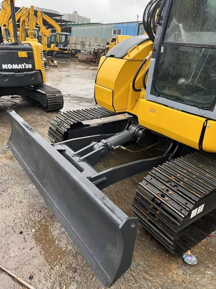 Komatsu PC 78 - Bager gusjeničar: slika Komatsu PC 78 - Bager gusjeničar Komatsu PC 78 - Bager gusjeničar: slika Komatsu PC 78 - Bager gusjeničar