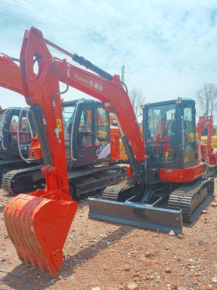 Kubota KX 165 - Bager gusjeničar: slika Kubota KX 165 - Bager gusjeničar Kubota KX 165 - Bager gusjeničar: slika Kubota KX 165 - Bager gusjeničar