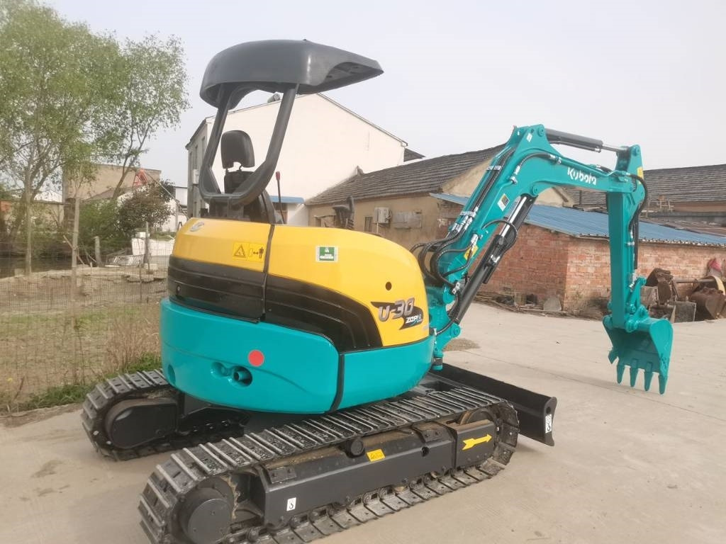 Kubota U 30 - Mini bager: slika Kubota U 30 - Mini bager Kubota U 30 - Mini bager: slika Kubota U 30 - Mini bager