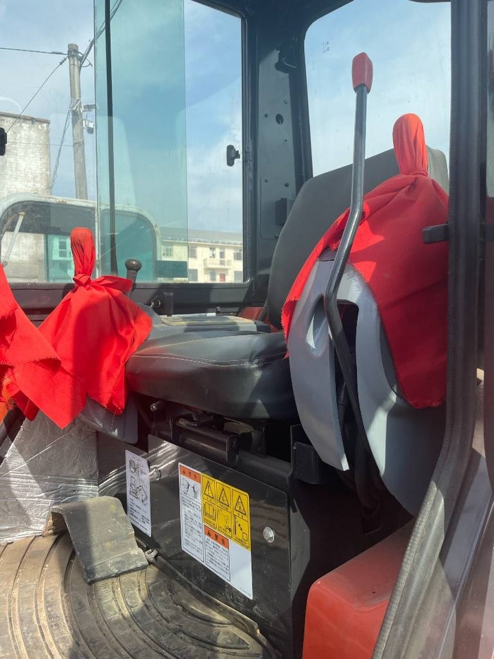 Kubota U 35 - Mini bager: slika Kubota U 35 - Mini bager Kubota U 35 - Mini bager: slika Kubota U 35 - Mini bager