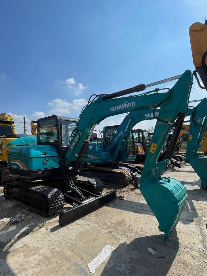 Sunward SWE 60 - Mini bager: slika Sunward SWE 60 - Mini bager Sunward SWE 60 - Mini bager: slika Sunward SWE 60 - Mini bager