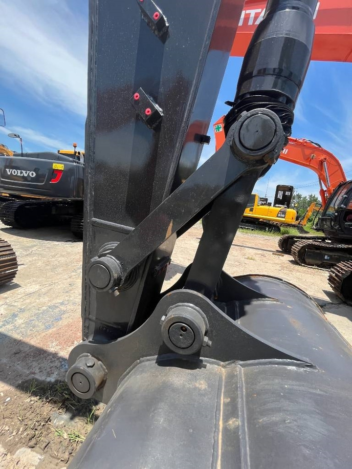 Volvo EC 140 - Bager gusjeničar: slika Volvo EC 140 - Bager gusjeničar Volvo EC 140 - Bager gusjeničar: slika Volvo EC 140 - Bager gusjeničar