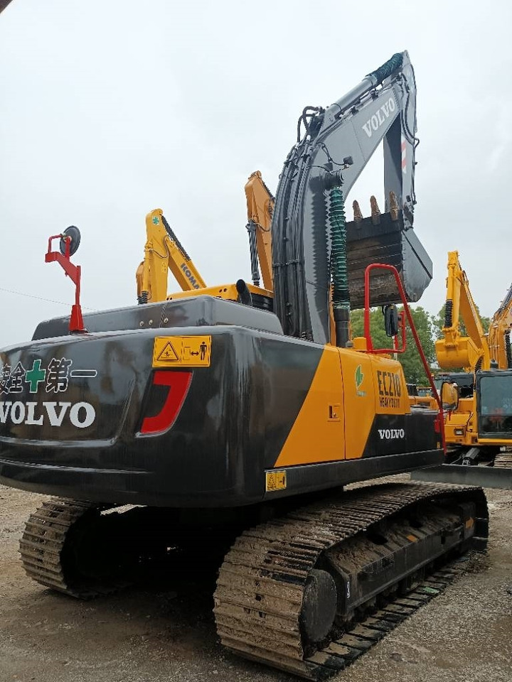 Volvo EC 210 - Bager gusjeničar: slika Volvo EC 210 - Bager gusjeničar Volvo EC 210 - Bager gusjeničar: slika Volvo EC 210 - Bager gusjeničar