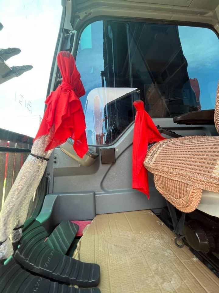 Volvo EC 290 - Bager gusjeničar: slika Volvo EC 290 - Bager gusjeničar Volvo EC 290 - Bager gusjeničar: slika Volvo EC 290 - Bager gusjeničar