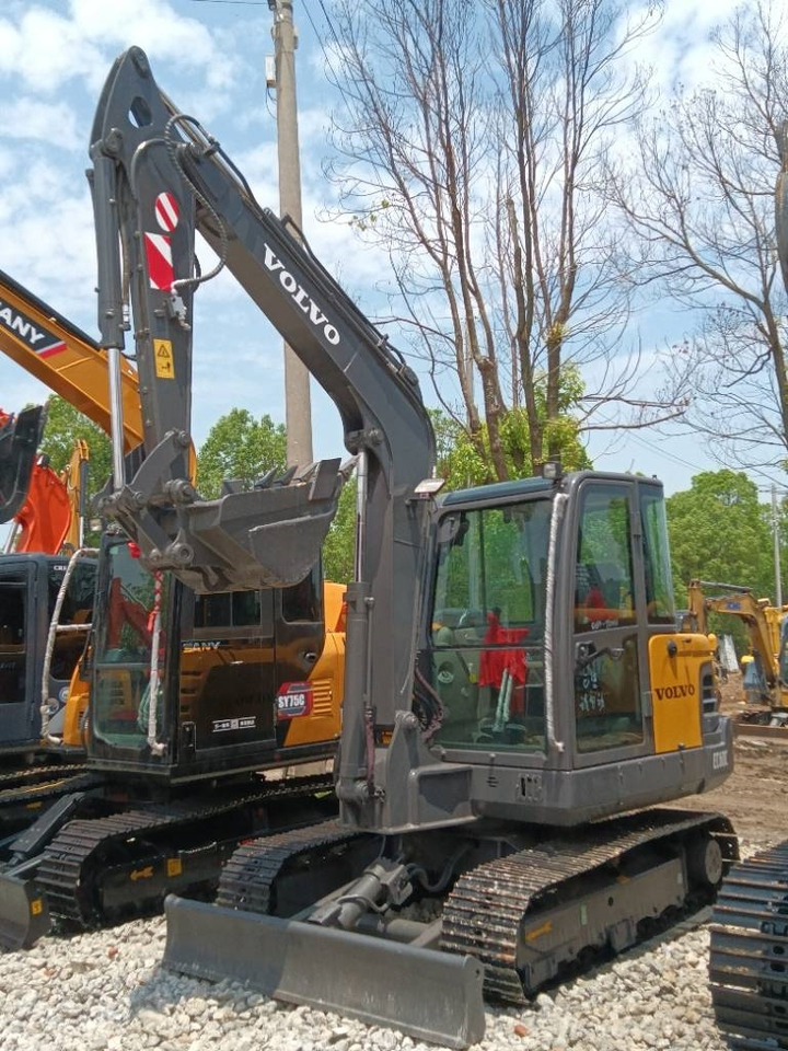 Volvo EC 60 - Bager gusjeničar: slika Volvo EC 60 - Bager gusjeničar Volvo EC 60 - Bager gusjeničar: slika Volvo EC 60 - Bager gusjeničar