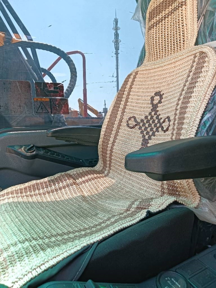 Volvo EC140 - Bager gusjeničar: slika Volvo EC140 - Bager gusjeničar Volvo EC140 - Bager gusjeničar: slika Volvo EC140 - Bager gusjeničar
