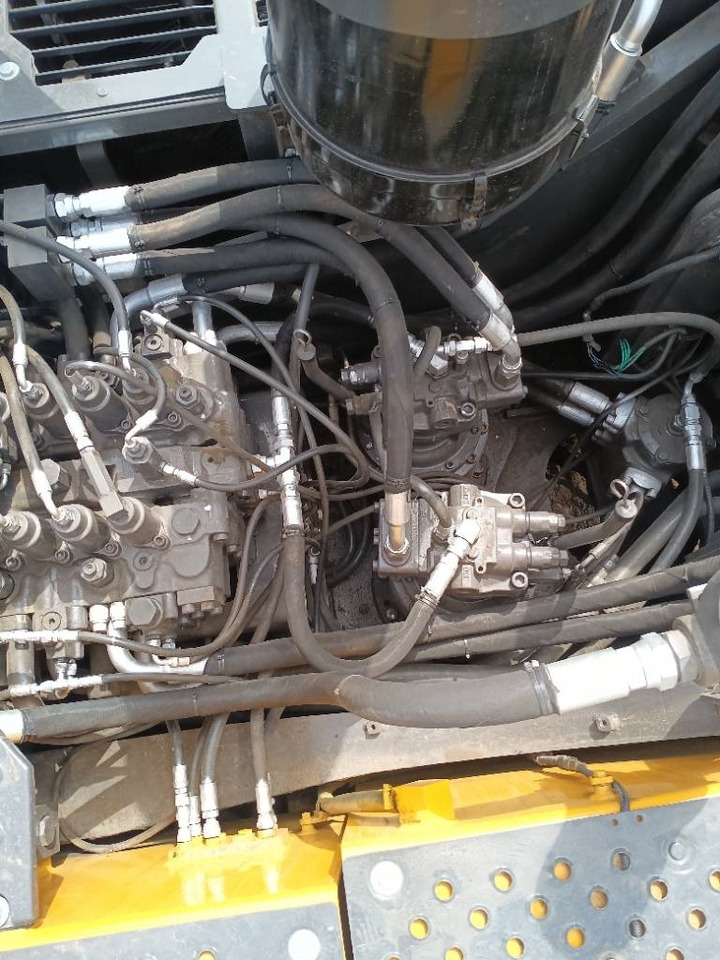 Bager gusjeničar Volvo EC480: slika Bager gusjeničar Volvo EC480