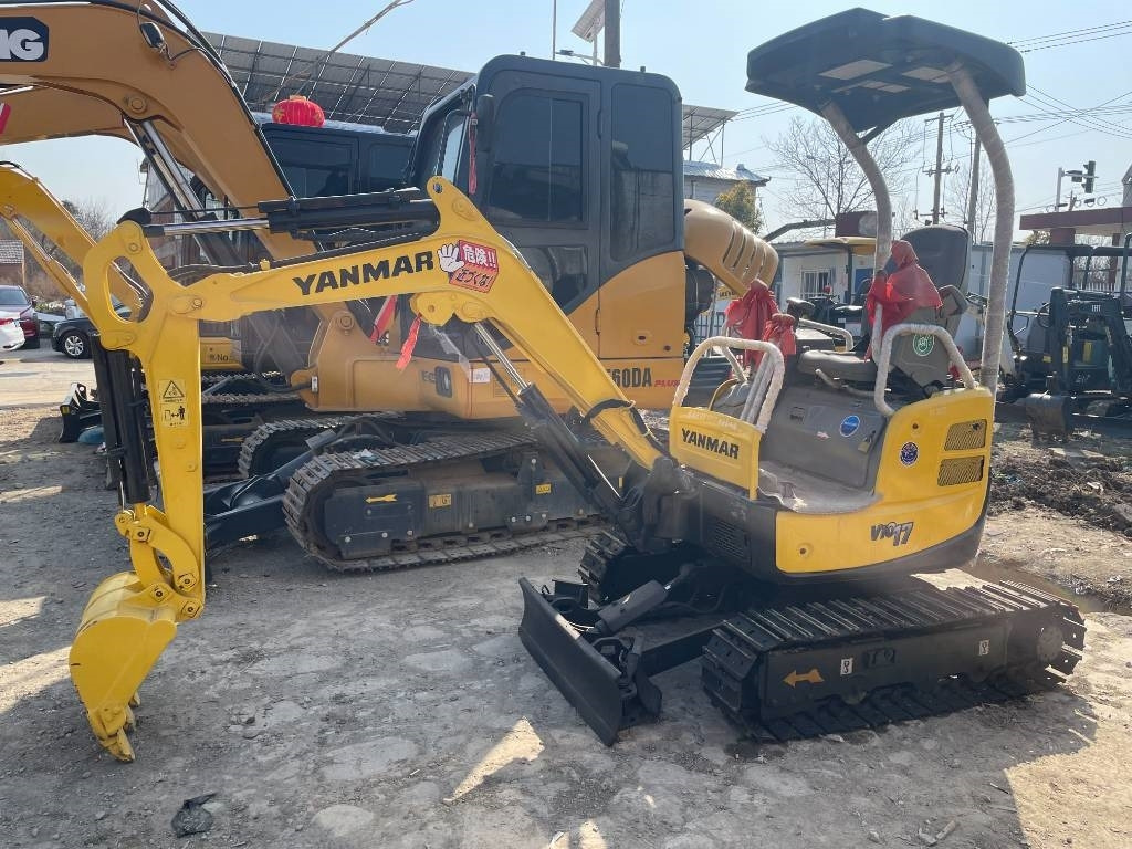 Yanmar Vio 17 - Mini bager: slika Yanmar Vio 17 - Mini bager Yanmar Vio 17 - Mini bager: slika Yanmar Vio 17 - Mini bager