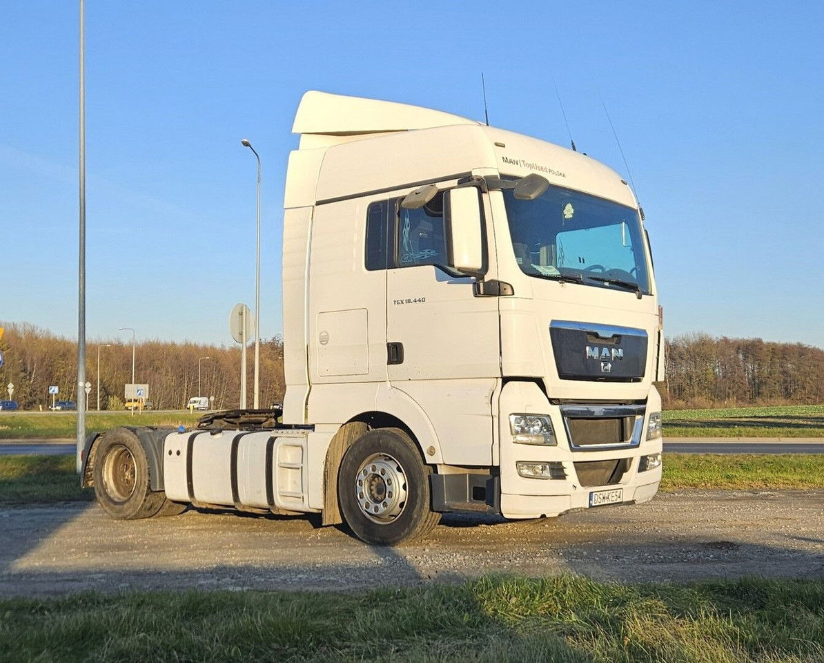 MAN TGX 18.440 manual gearbox - Tegljač: slika MAN TGX 18.440 manual gearbox - Tegljač MAN TGX 18.440 manual gearbox - Tegljač: slika MAN TGX 18.440 manual gearbox - Tegljač