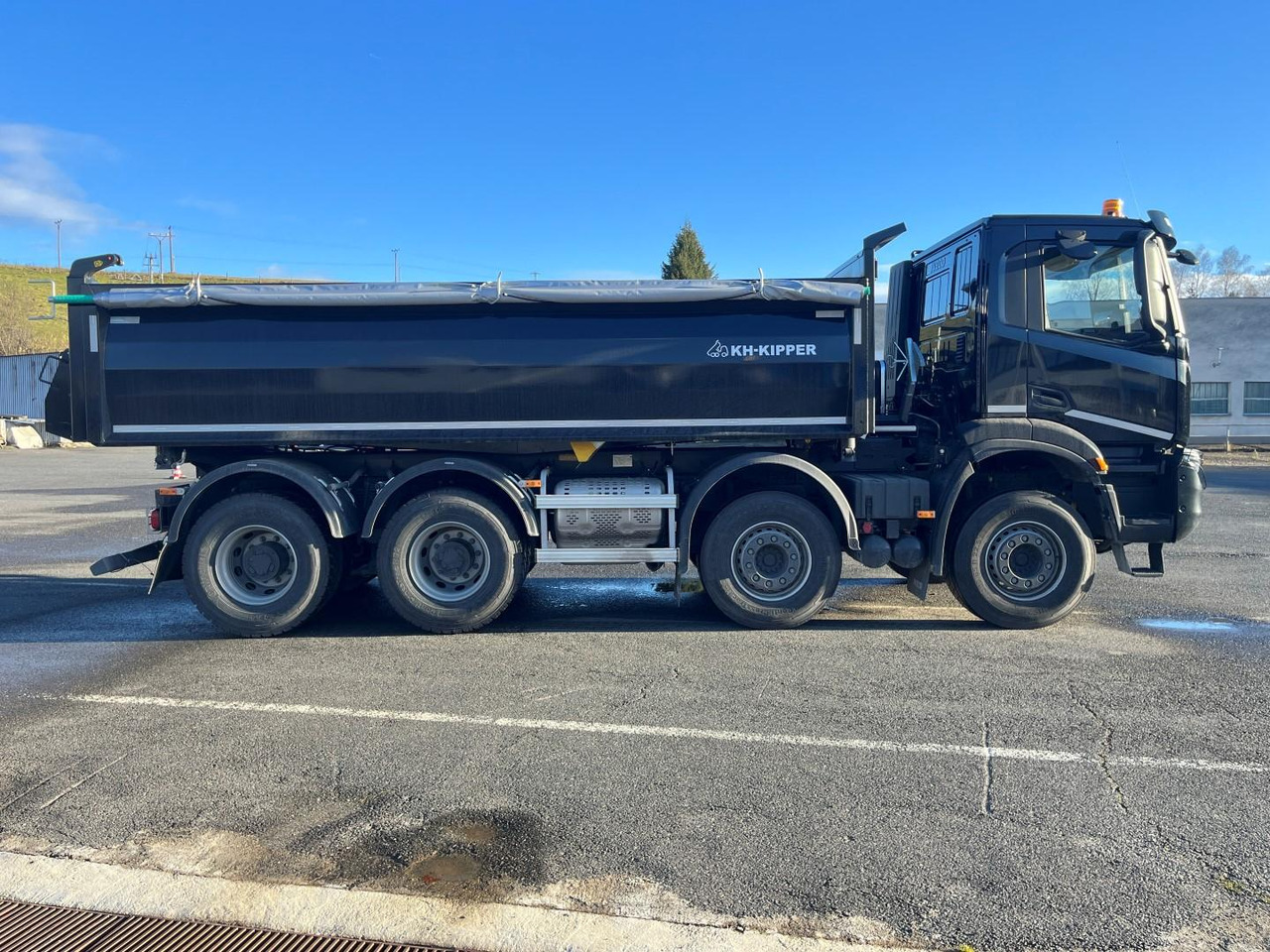 Iveco T-WAY, 410, 8x4, Sklápač S2 BORDMATIC - Kiper: slika Iveco T-WAY, 410, 8x4, Sklápač S2 BORDMATIC - Kiper Iveco T-WAY, 410, 8x4, Sklápač S2 BORDMATIC - Kiper: slika Iveco T-WAY, 410, 8x4, Sklápač S2 BORDMATIC - Kiper
