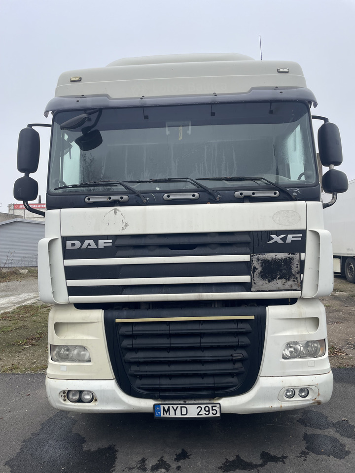 DAF XF105.460 Euro 5 manual gearbox - Tegljač: slika DAF XF105.460 Euro 5 manual gearbox - Tegljač DAF XF105.460 Euro 5 manual gearbox - Tegljač: slika DAF XF105.460 Euro 5 manual gearbox - Tegljač