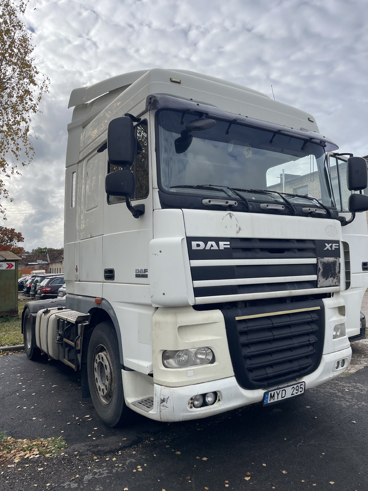 DAF XF105.460 Euro5 - Tegljač: slika DAF XF105.460 Euro5 - Tegljač DAF XF105.460 Euro5 - Tegljač: slika DAF XF105.460 Euro5 - Tegljač