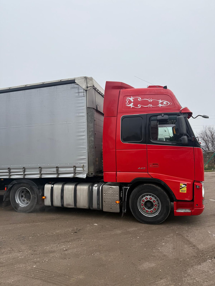 VOLVO FH440 - Tegljač: slika VOLVO FH440 - Tegljač VOLVO FH440 - Tegljač: slika VOLVO FH440 - Tegljač