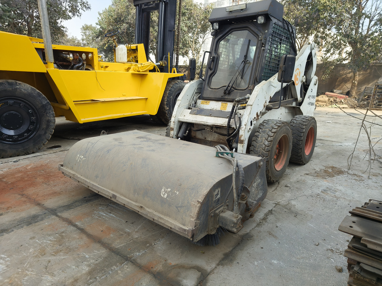 BOBCAT s18 skid steer loader - Mini utovarivač: slika BOBCAT s18 skid steer loader - Mini utovarivač BOBCAT s18 skid steer loader - Mini utovarivač: slika BOBCAT s18 skid steer loader - Mini utovarivač