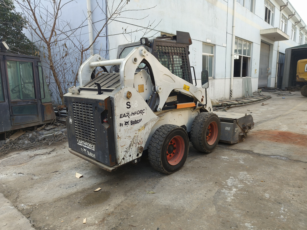BOBCAT s18 skid steer loader - Mini utovarivač: slika BOBCAT s18 skid steer loader - Mini utovarivač BOBCAT s18 skid steer loader - Mini utovarivač: slika BOBCAT s18 skid steer loader - Mini utovarivač