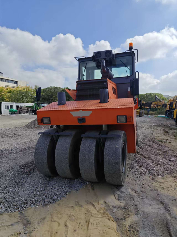 HAMM GRW15 - Kompaktor: slika HAMM GRW15 - Kompaktor HAMM GRW15 - Kompaktor: slika HAMM GRW15 - Kompaktor