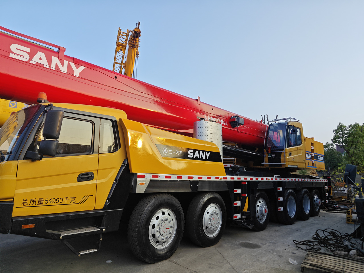 SANY STC1000 100TON TRUCK CRANE - Autodizalica za sve terene: slika SANY STC1000 100TON TRUCK CRANE - Autodizalica za sve terene SANY STC1000 100TON TRUCK CRANE - Autodizalica za sve terene: slika SANY STC1000 100TON TRUCK CRANE - Autodizalica za sve terene