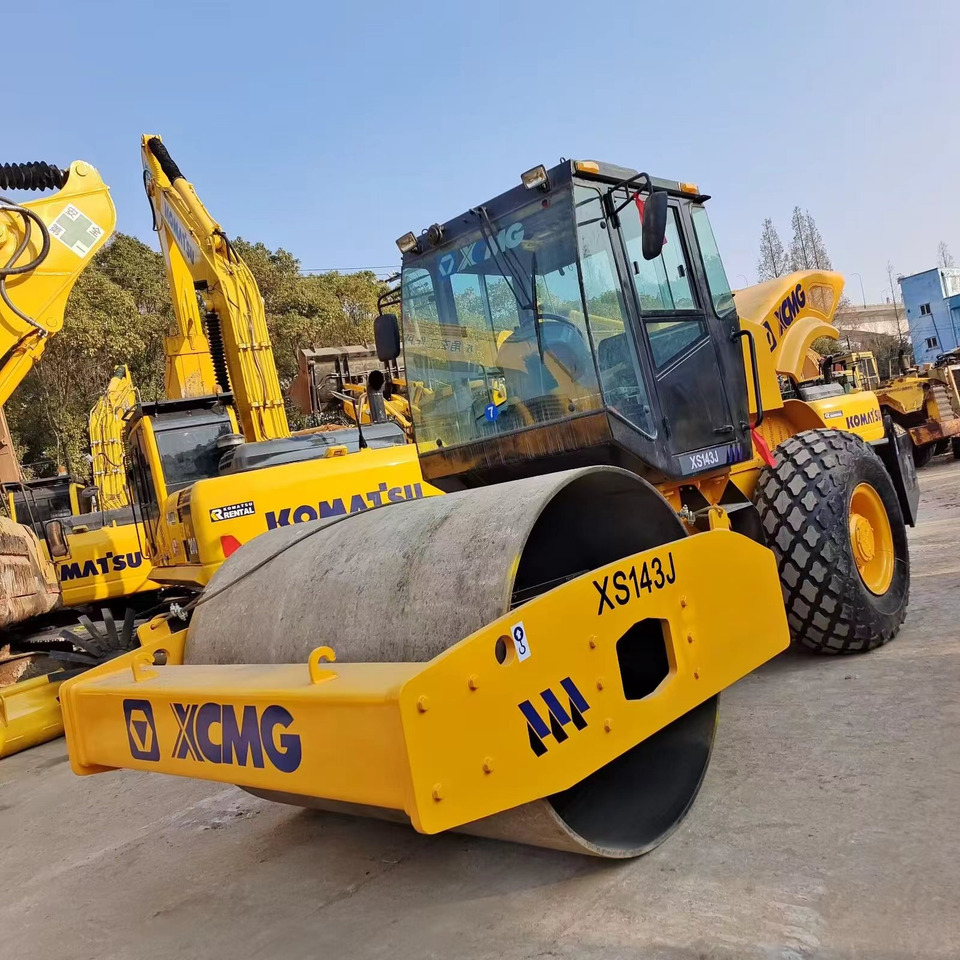 XCMG XS143J road roller - Kompaktor: slika XCMG XS143J road roller - Kompaktor XCMG XS143J road roller - Kompaktor: slika XCMG XS143J road roller - Kompaktor