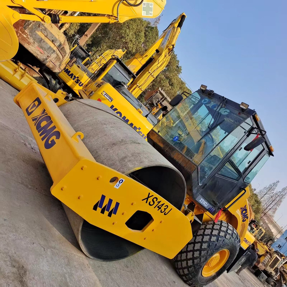 XCMG XS143J road roller - Kompaktor: slika XCMG XS143J road roller - Kompaktor XCMG XS143J road roller - Kompaktor: slika XCMG XS143J road roller - Kompaktor