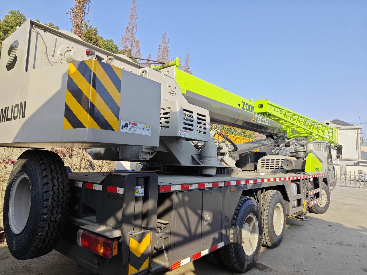 Zoomlion ZTC250V - Autodizalica: slika Zoomlion ZTC250V - Autodizalica Zoomlion ZTC250V - Autodizalica: slika Zoomlion ZTC250V - Autodizalica