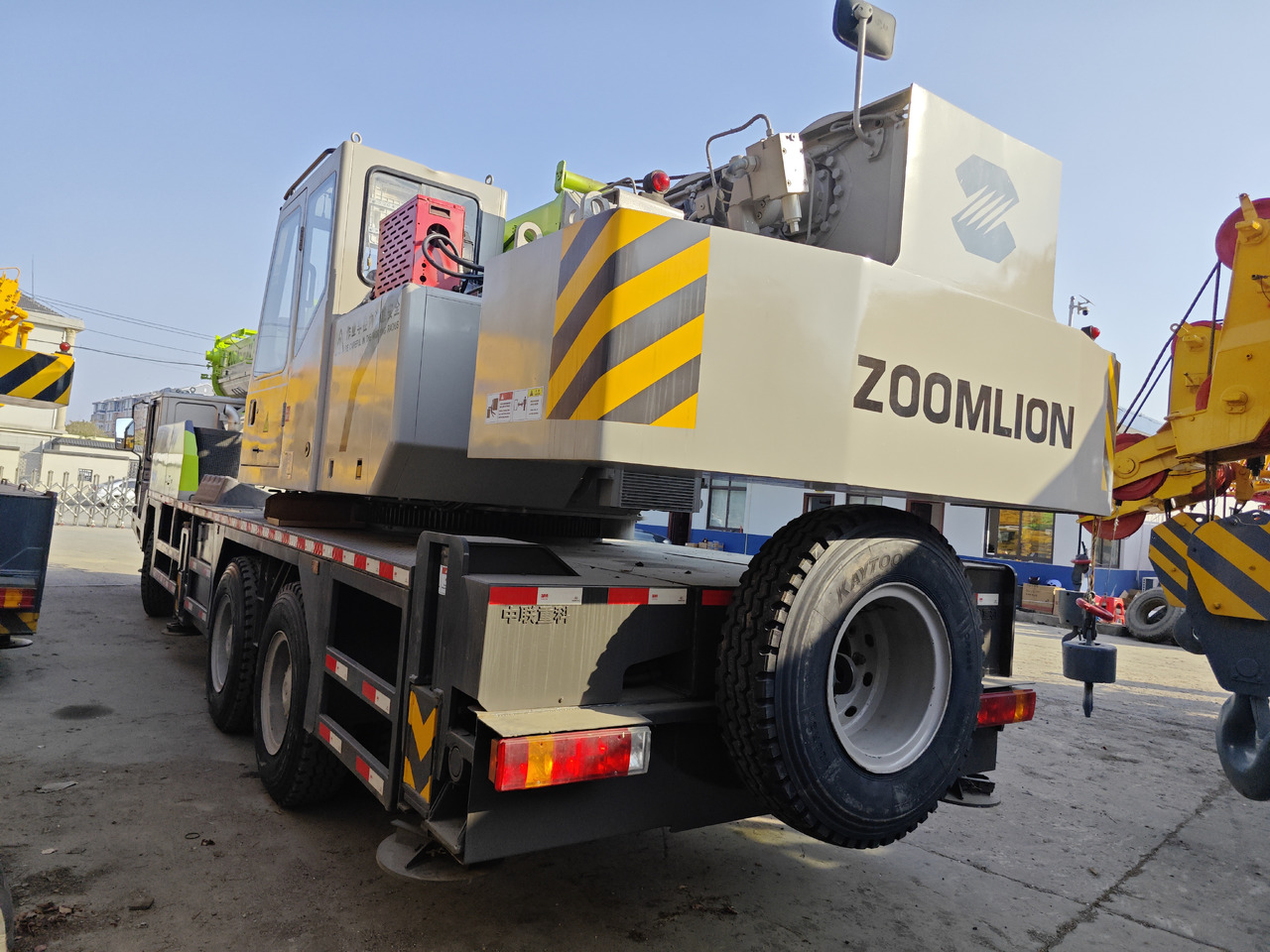 Zoomlion ZTC250V - Autodizalica: slika Zoomlion ZTC250V - Autodizalica Zoomlion ZTC250V - Autodizalica: slika Zoomlion ZTC250V - Autodizalica