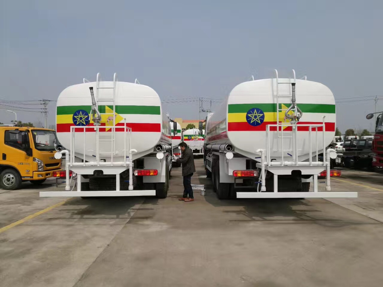 JSIE JSIE5250GSS - Kamion cisterna: slika JSIE JSIE5250GSS - Kamion cisterna JSIE JSIE5250GSS - Kamion cisterna: slika JSIE JSIE5250GSS - Kamion cisterna
