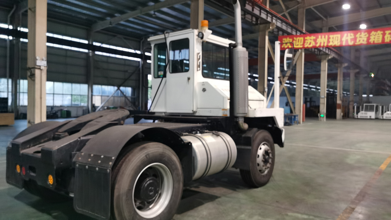 Novi Tegljač JSIE JSIE175: slika Novi Tegljač JSIE JSIE175 Novi Tegljač JSIE JSIE175: slika Novi Tegljač JSIE JSIE175