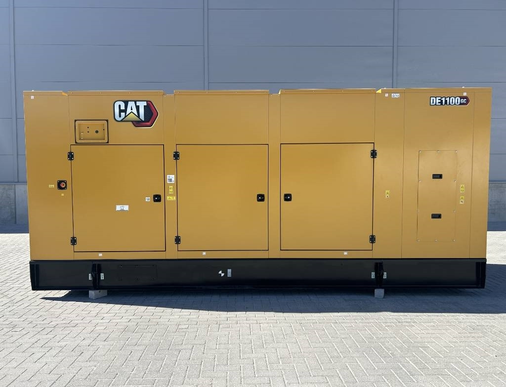 CAT DE1100GC - 1.100 kVA Standby Generator - DPX-18225 - Generatorski set: slika CAT DE1100GC - 1.100 kVA Standby Generator - DPX-18225 - Generatorski set CAT DE1100GC - 1.100 kVA Standby Generator - DPX-18225 - Generatorski set: slika CAT DE1100GC - 1.100 kVA Standby Generator - DPX-18225 - Generatorski set