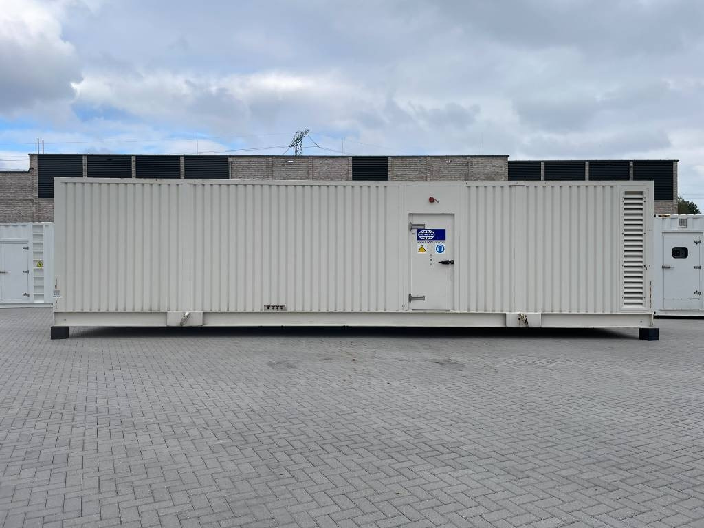FG Wilson P1500P3 - 1.650 kVA Generator - DPX-12628 - Generatorski set: slika FG Wilson P1500P3 - 1.650 kVA Generator - DPX-12628 - Generatorski set FG Wilson P1500P3 - 1.650 kVA Generator - DPX-12628 - Generatorski set: slika FG Wilson P1500P3 - 1.650 kVA Generator - DPX-12628 - Generatorski set