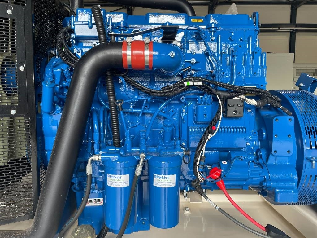 FG Wilson P450-3 - 450 kVA Open Genset - DPX-16018-O - Generatorski set: slika FG Wilson P450-3 - 450 kVA Open Genset - DPX-16018-O - Generatorski set FG Wilson P450-3 - 450 kVA Open Genset - DPX-16018-O - Generatorski set: slika FG Wilson P450-3 - 450 kVA Open Genset - DPX-16018-O - Generatorski set