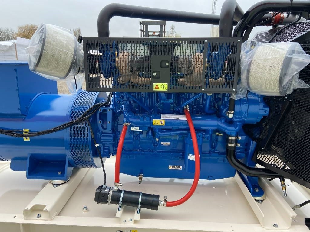 FG Wilson P660-3 - 660 kVA Open Genset - DPX-16022-O - Generatorski set: slika FG Wilson P660-3 - 660 kVA Open Genset - DPX-16022-O - Generatorski set FG Wilson P660-3 - 660 kVA Open Genset - DPX-16022-O - Generatorski set: slika FG Wilson P660-3 - 660 kVA Open Genset - DPX-16022-O - Generatorski set