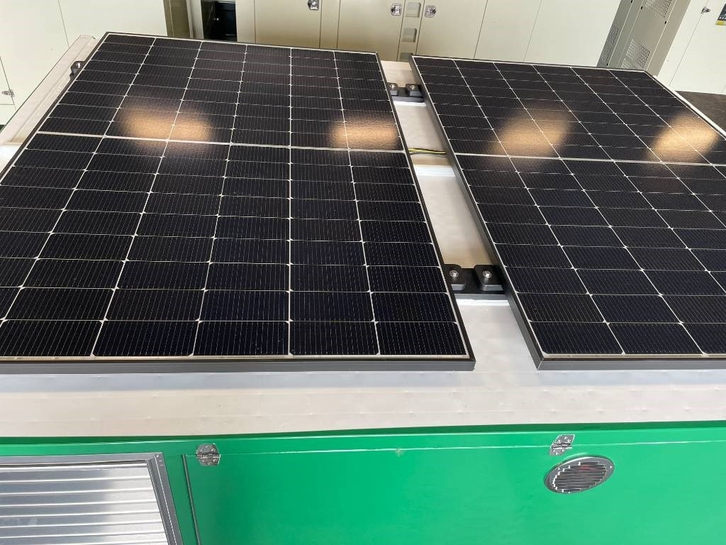 Zakup Hy-Brid generator - 90 kVA - 40 kWh - DPX-50452  Hy-Brid generator - 90 kVA - 40 kWh - DPX-50452: slika Zakup Hy-Brid generator - 90 kVA - 40 kWh - DPX-50452  Hy-Brid generator - 90 kVA - 40 kWh - DPX-50452